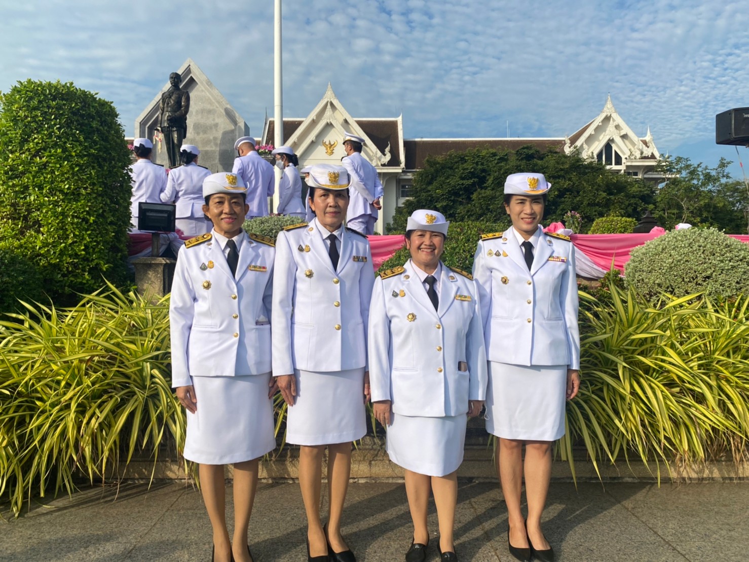 พช.หนองคาย ร่วมงานรัฐพิธีถวายราชสักการะเนื่องในวันคล้ายวันสวรรคต พระบาทสมเด็จพระจุลจอมเกล้าเจ้าอยู่หัว