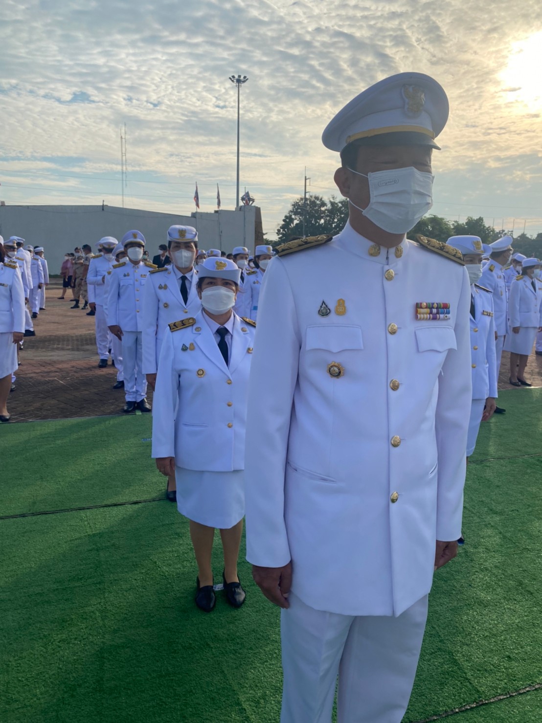 พช.หนองคาย ร่วมงานรัฐพิธีถวายราชสักการะเนื่องในวันคล้ายวันสวรรคต พระบาทสมเด็จพระจุลจอมเกล้าเจ้าอยู่หัว