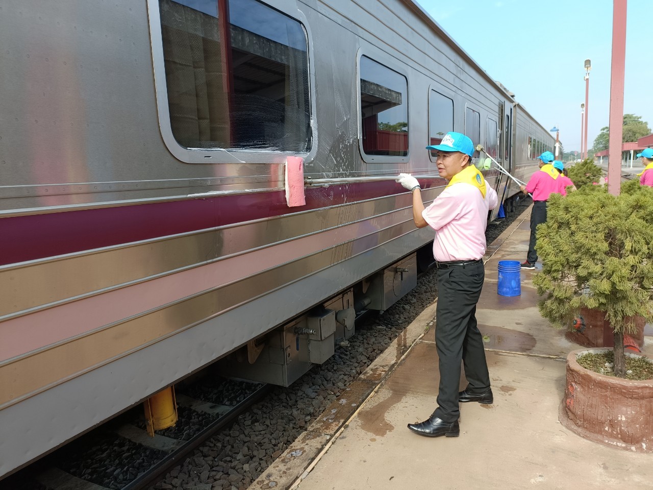 พช.หนองคาย ร่วมกิจกรรมจิตอาสาพัฒนาเนื่องในโอกาสวันคล้ายวันสวรรคตพระบาทสมเด็จพระจุลจอมเกล้าเจ้าอยู่หัว “วันปิยมหาราช”