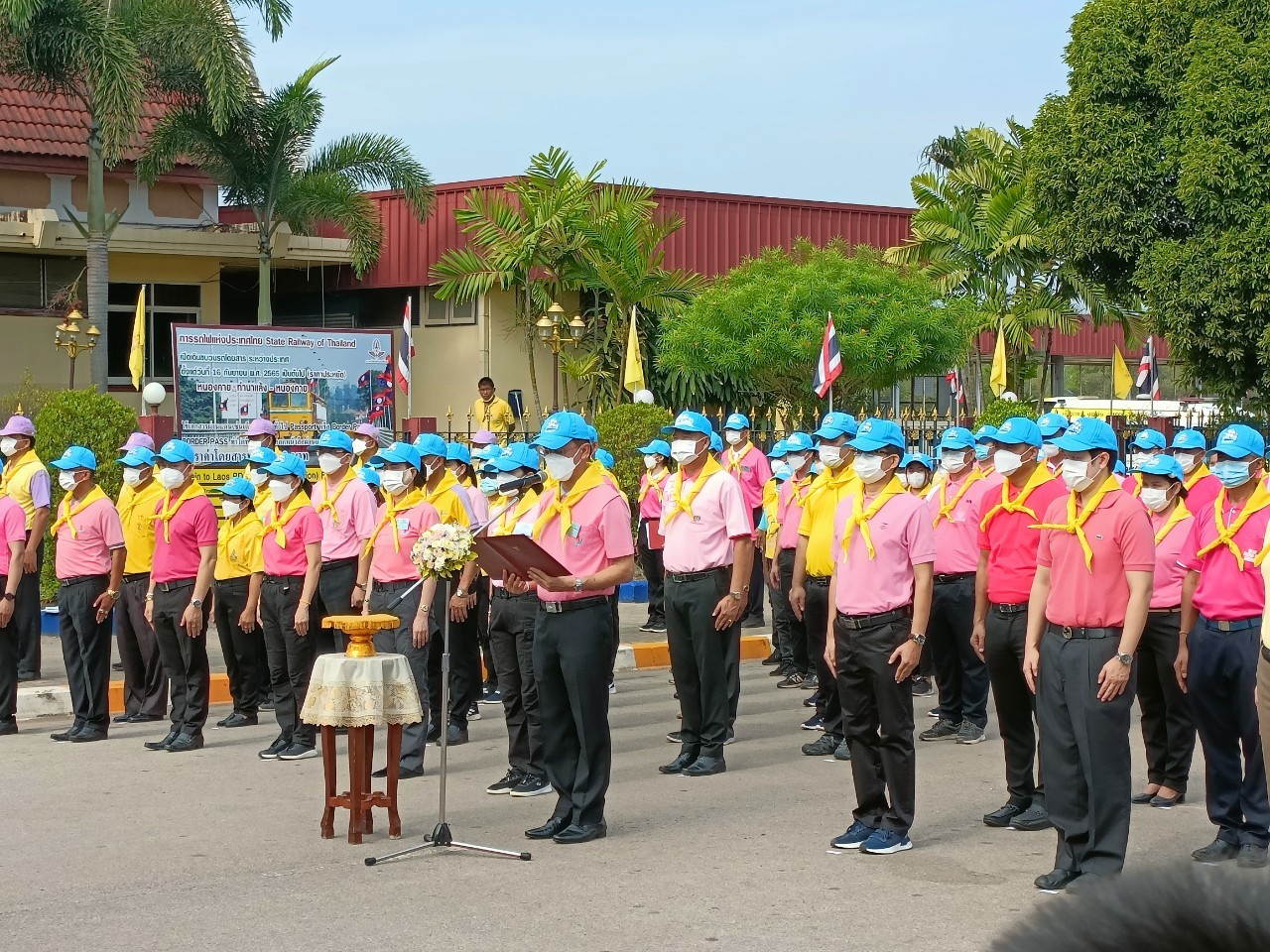 พช.หนองคาย ร่วมกิจกรรมจิตอาสาพัฒนาเนื่องในโอกาสวันคล้ายวันสวรรคตพระบาทสมเด็จพระจุลจอมเกล้าเจ้าอยู่หัว “วันปิยมหาราช”