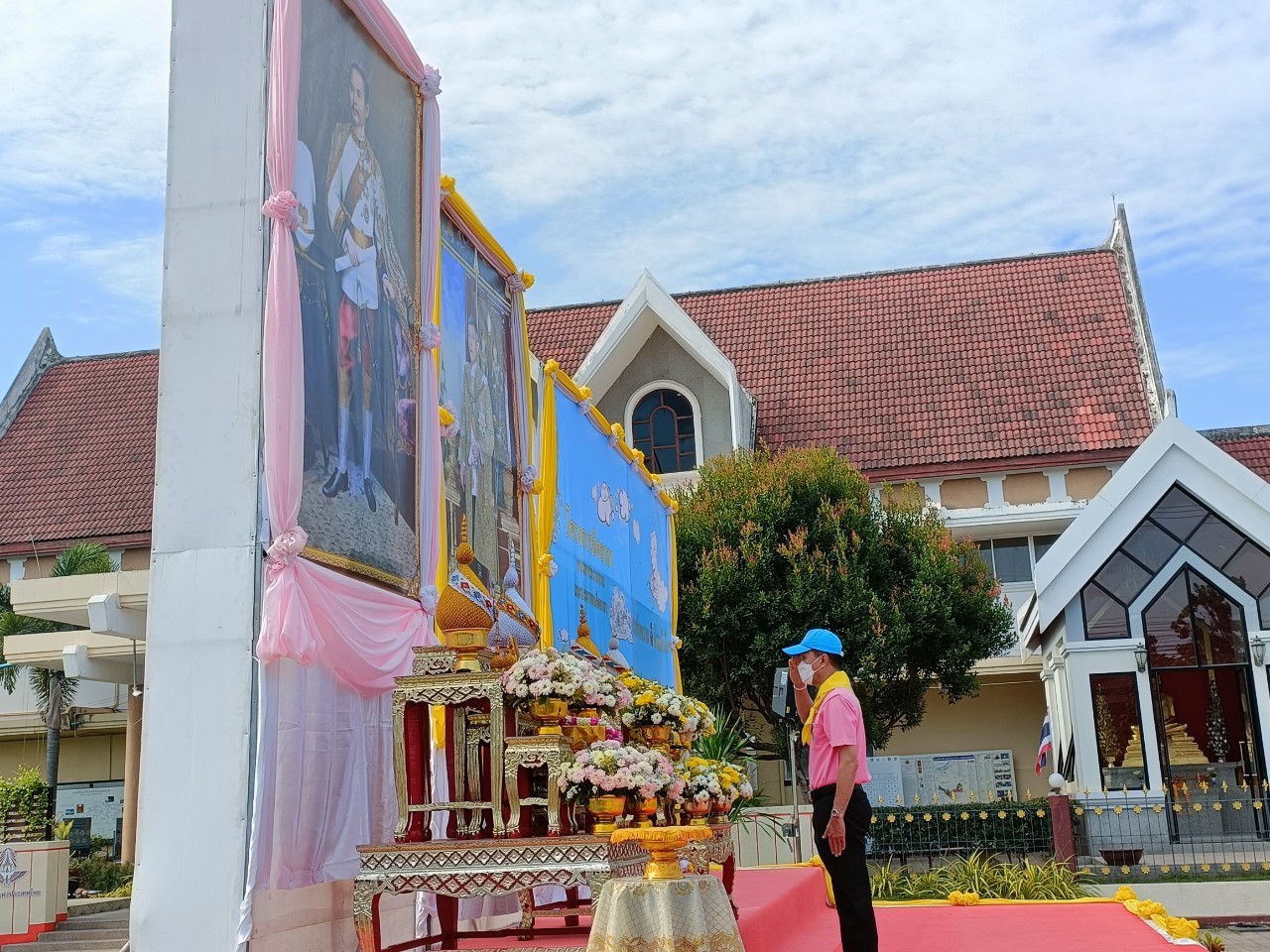 พช.หนองคาย ร่วมกิจกรรมจิตอาสาพัฒนาเนื่องในโอกาสวันคล้ายวันสวรรคตพระบาทสมเด็จพระจุลจอมเกล้าเจ้าอยู่หัว “วันปิยมหาราช”