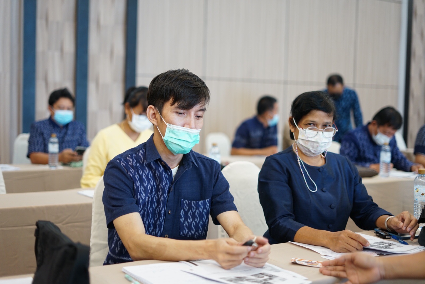 พัฒนาชุมชนจังหวัดหนองคาย ติวเข้มเทคนิคเขียนข่าวและการใช้สื่อโซเชียลในการสร้างภาพลักษณ์ที่ดี ภายใต้โครงการเสริมสร้างศักยภาพบุคลากรในการปฏิบัติงานเพื่อขับเคลื่อนงานพัฒนาชุมชน