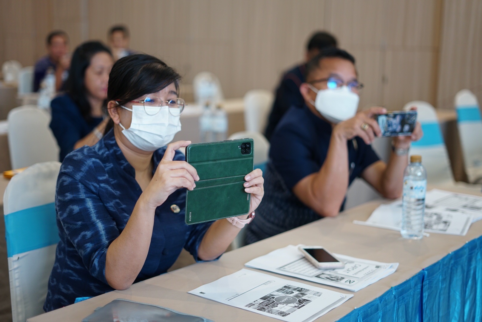 พัฒนาชุมชนจังหวัดหนองคาย ติวเข้มเทคนิคเขียนข่าวและการใช้สื่อโซเชียลในการสร้างภาพลักษณ์ที่ดี ภายใต้โครงการเสริมสร้างศักยภาพบุคลากรในการปฏิบัติงานเพื่อขับเคลื่อนงานพัฒนาชุมชน