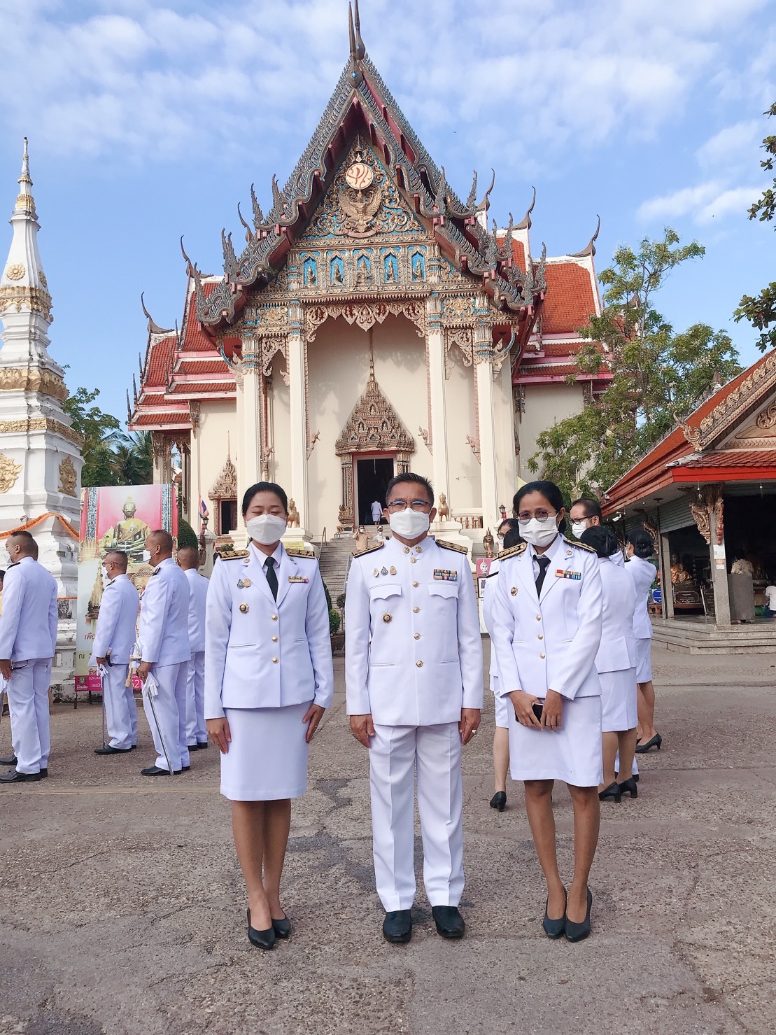 พช.หนองคาย ร่วมพิธีทำบุญตักบาตรถวายพระราชกุศลและน้อมรำลึกในพระมหากรุณาธิคุณ เนื่องในวันคล้ายวันสวรรคต พระบาทสมเด็จพระบรมชนกาธิเบศร มหาภูมิพลอดุลยเดชมหาราช บรมนาถบพิตร 13 ตุลาคม 2565