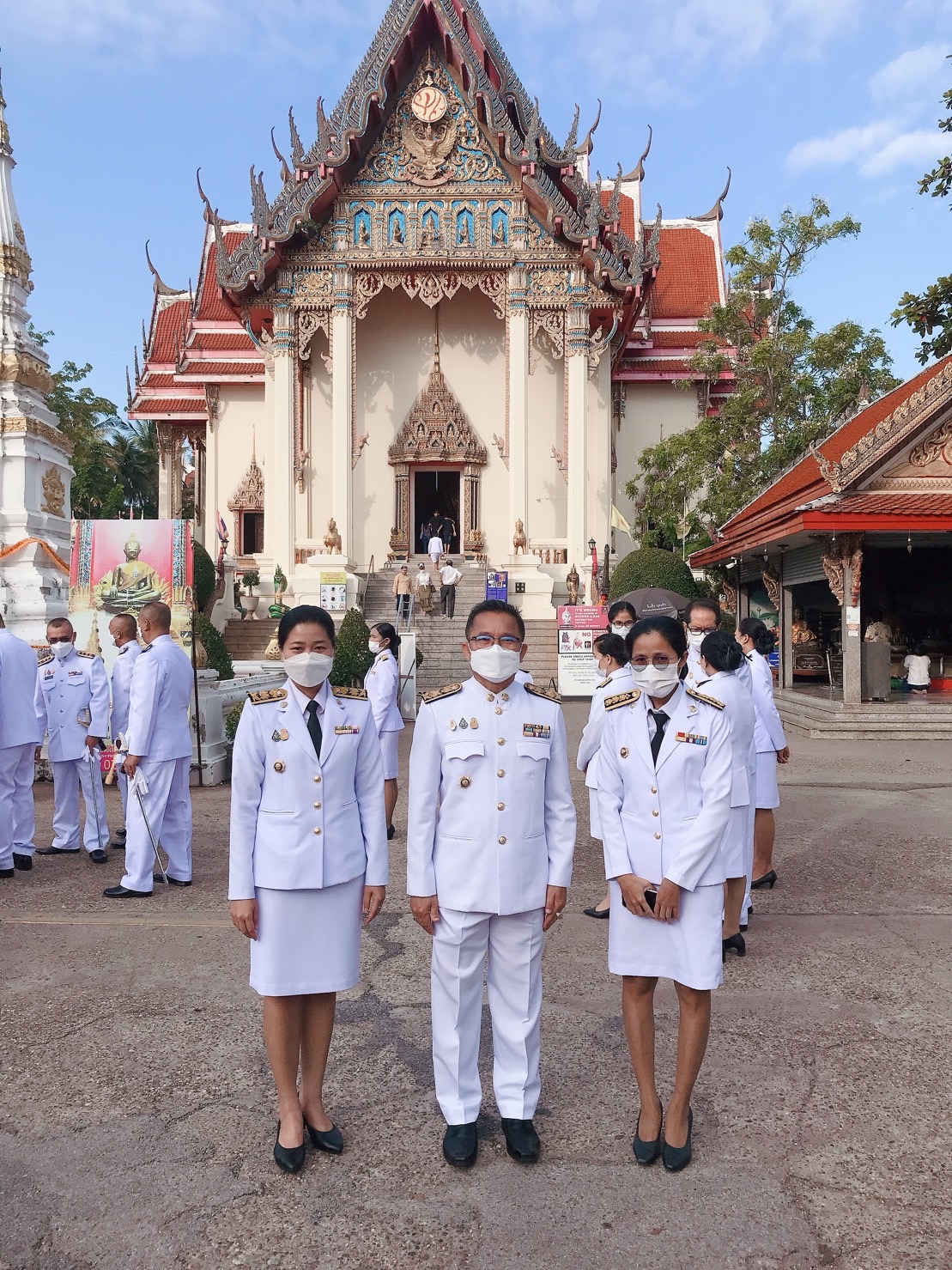 พช.หนองคาย ร่วมพิธีทำบุญตักบาตรถวายพระราชกุศลและน้อมรำลึกในพระมหากรุณาธิคุณ เนื่องในวันคล้ายวันสวรรคต พระบาทสมเด็จพระบรมชนกาธิเบศร มหาภูมิพลอดุลยเดชมหาราช บรมนาถบพิตร 13 ตุลาคม 2565