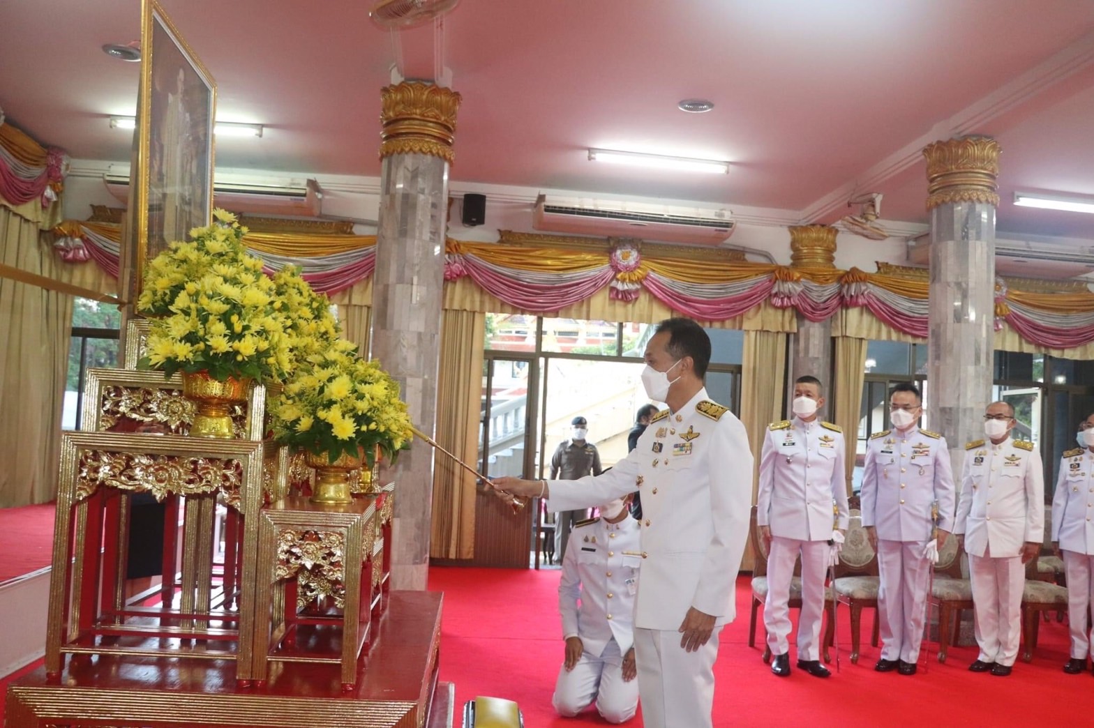พช.หนองคาย ร่วมพิธีทำบุญตักบาตรถวายพระราชกุศลและน้อมรำลึกในพระมหากรุณาธิคุณ เนื่องในวันคล้ายวันสวรรคต พระบาทสมเด็จพระบรมชนกาธิเบศร มหาภูมิพลอดุลยเดชมหาราช บรมนาถบพิตร 13 ตุลาคม 2565