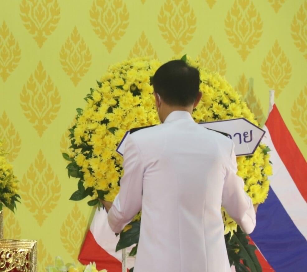 พช.หนองคาย ร่วมพิธีทำบุญตักบาตรถวายพระราชกุศลและน้อมรำลึกในพระมหากรุณาธิคุณ เนื่องในวันคล้ายวันสวรรคต พระบาทสมเด็จพระบรมชนกาธิเบศร มหาภูมิพลอดุลยเดชมหาราช บรมนาถบพิตร 13 ตุลาคม 2565