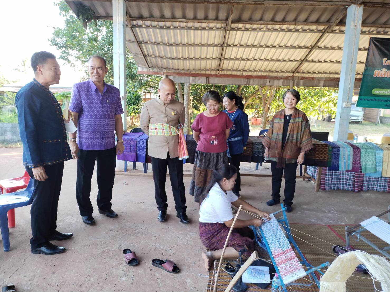 รองอธิบดีกรมการพัฒนาชุมชน (นายสุรศักดิ์ อักษรกุล) ติดตามการขับเคลื่อนการดำเนินงานพัฒนาชุมชน ในพื้นที่จังหวัดหนองคาย