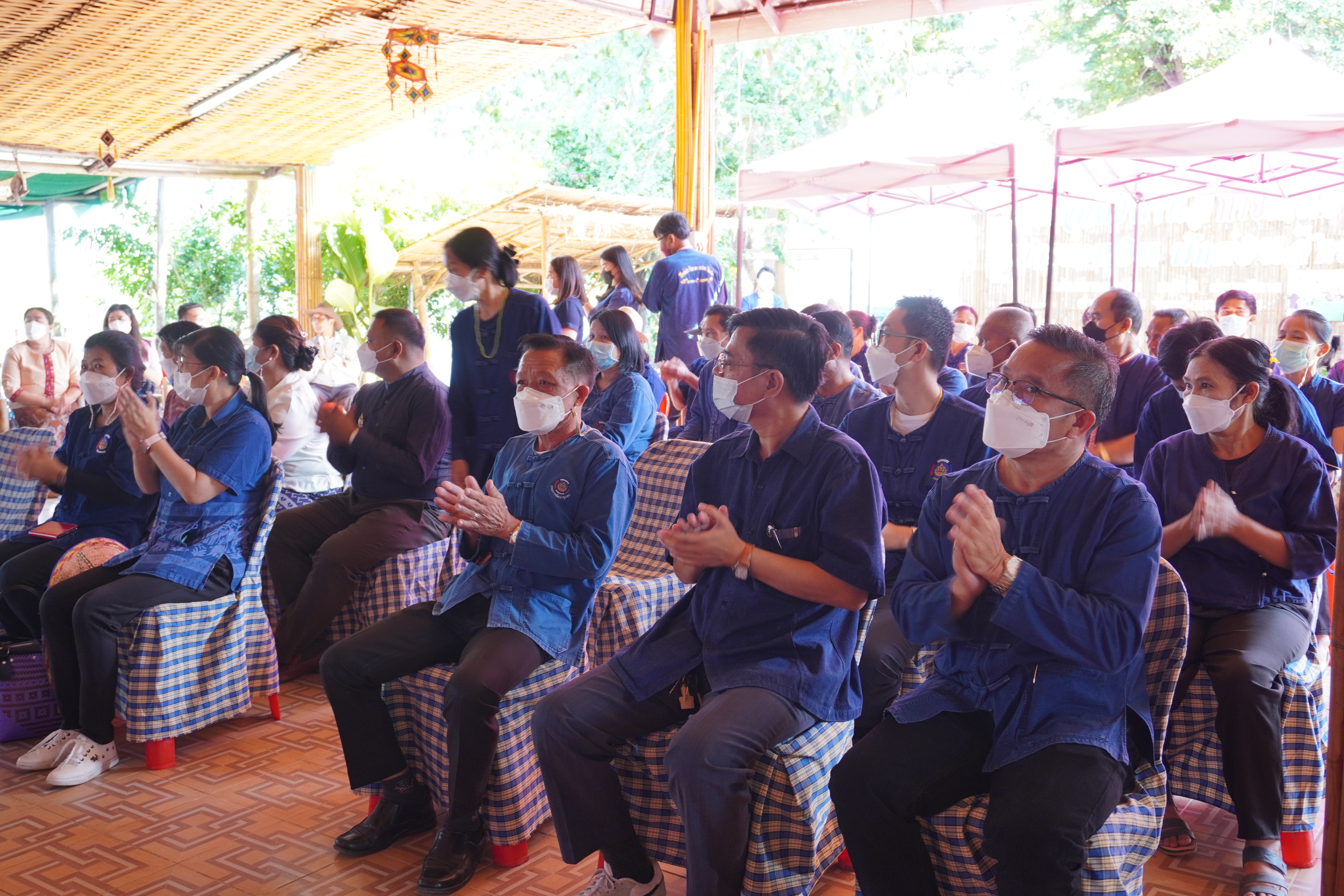 พช.หนองคาย ฝึกปฏิบัติการสร้างความมั่นคงทางอาหาร ในพื้นที่ 30 ตารางวา เรียนรู้การใช้พื้นที่ที่มีอย่างจำกัดให้เกิดประโยชน์สูงสุด ในการสร้างความมั่นคงทางอาหารให้กับครัวเรือน