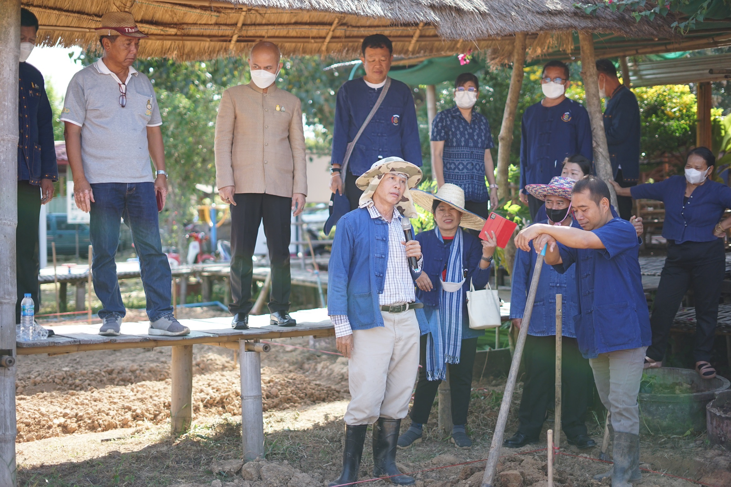 รองอธิบดีกรมการพัฒนาชุมชน (นายสุรศักดิ์ อักษรกุล) ติดตามการขับเคลื่อนการดำเนินงานพัฒนาชุมชน ในพื้นที่จังหวัดหนองคาย