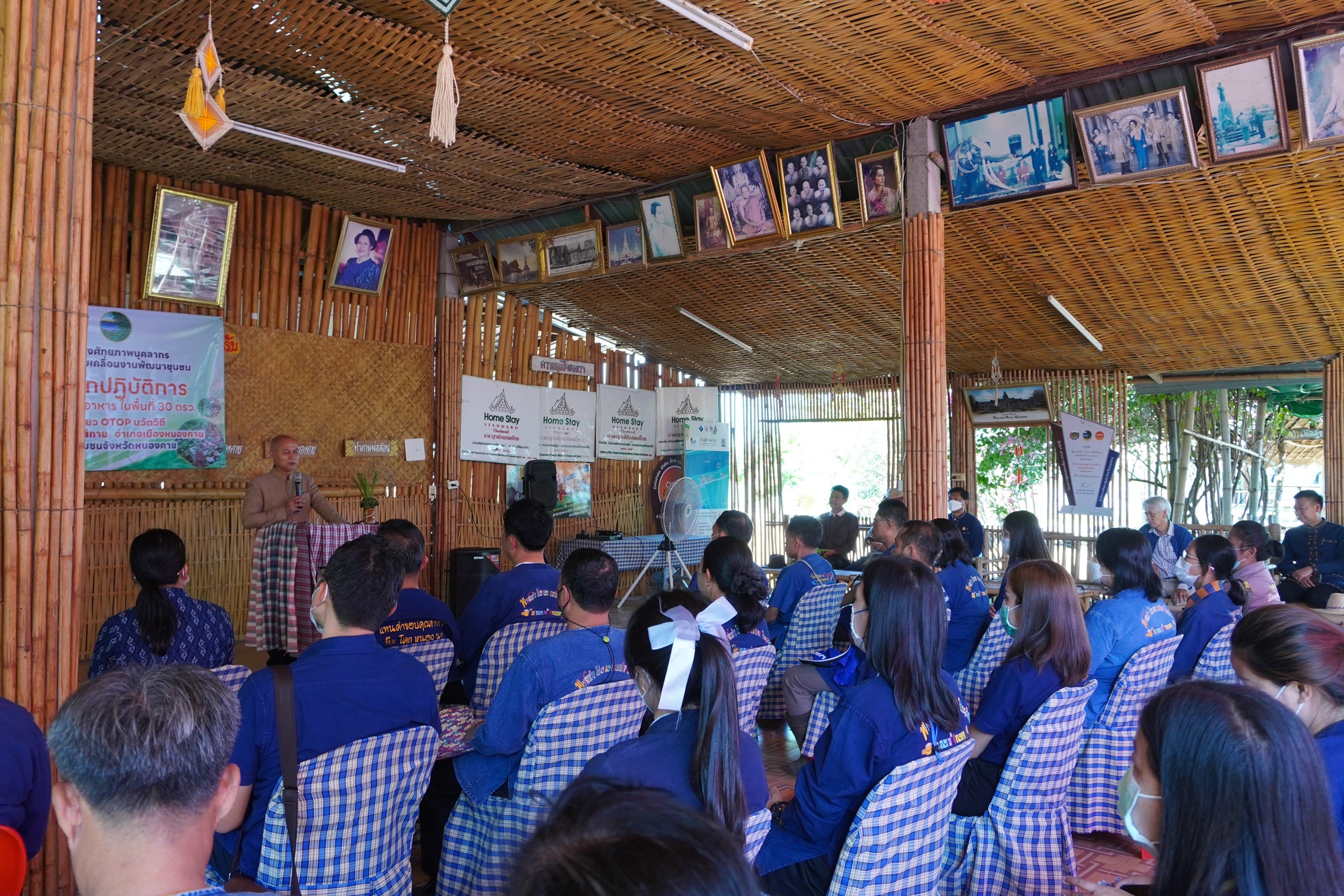 รองอธิบดีกรมการพัฒนาชุมชน (นายสุรศักดิ์ อักษรกุล) ติดตามการขับเคลื่อนการดำเนินงานพัฒนาชุมชน ในพื้นที่จังหวัดหนองคาย