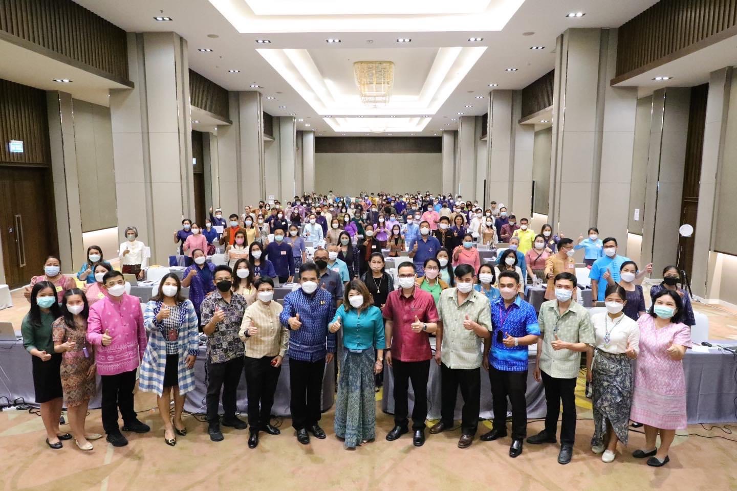 พช.หนองคาย ร่วมประชุมเชิงปฏิบัติการแนวทางการบริหารการจัดเก็บข้อมูลเพื่อการพัฒนาชุมชน ระดับจังหวัด ปี 2566