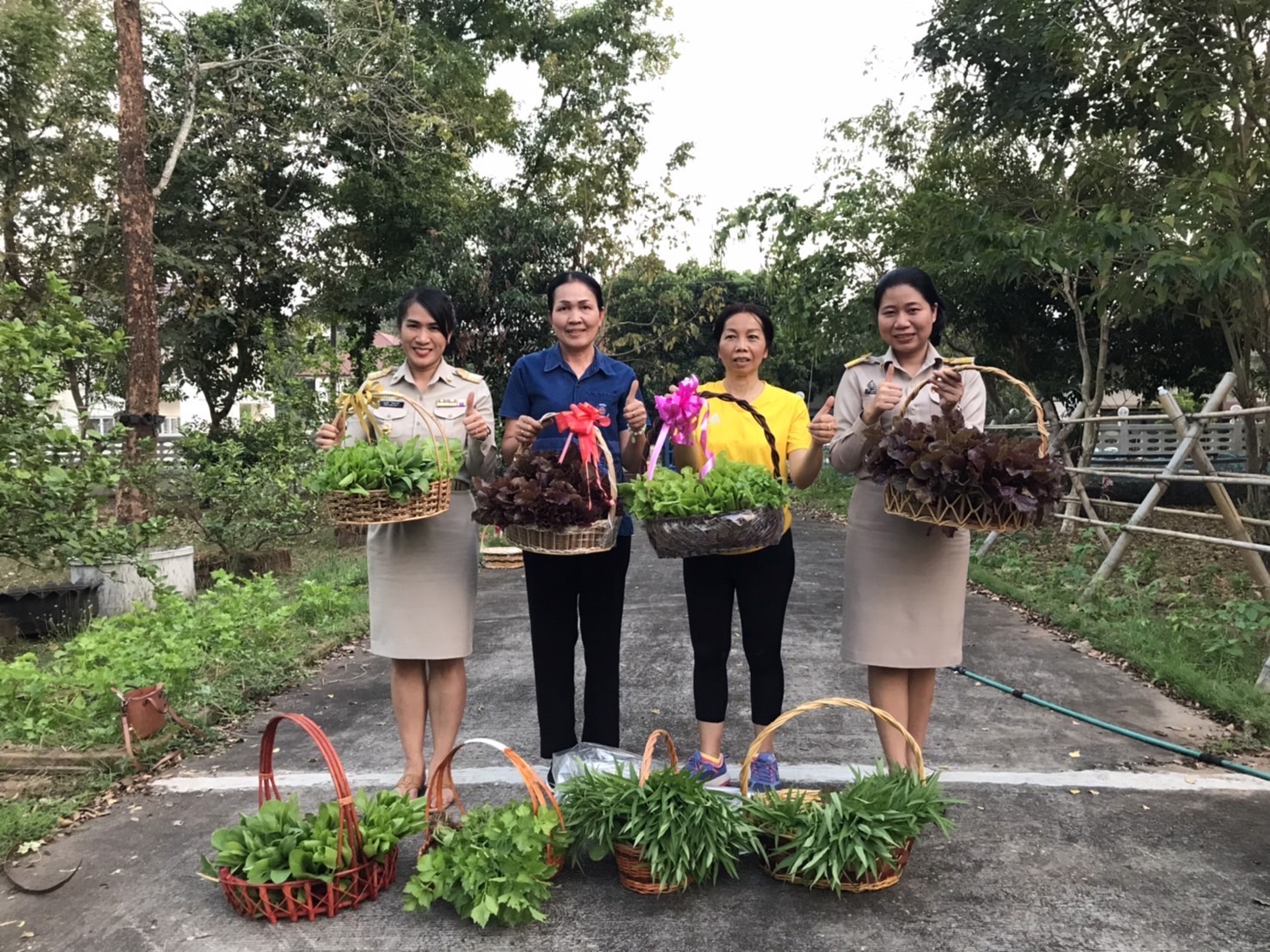 พช.หนองคาย ดำเนินกิจกรรมตามโครงการบ้านนี้มีรักปลูกผักกินเอง