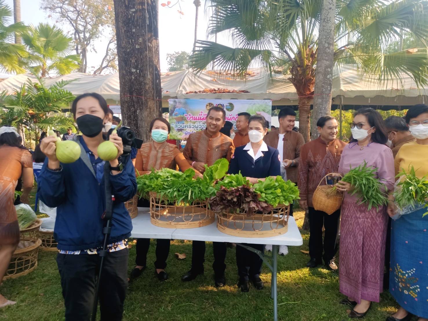 พช.หนองคาย ร่วมงาน “วันรวมน้ำใจกาชาด”