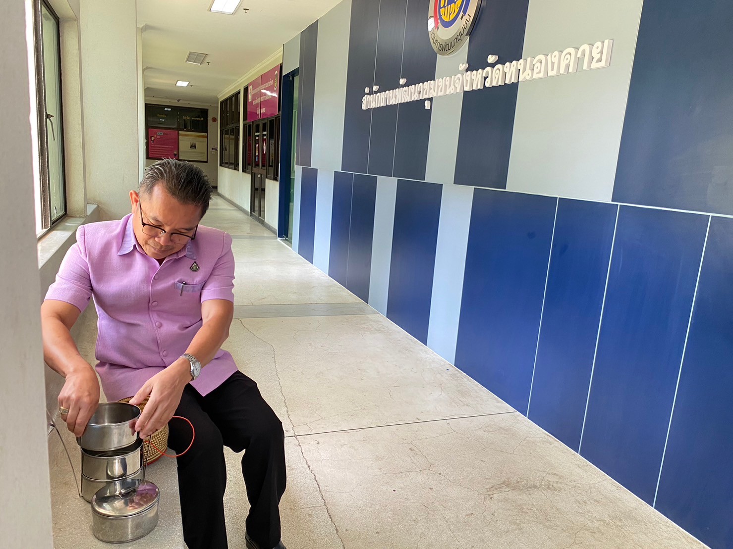 พช.หนองคาย นุ่งผ้าไทย หัวใจรักษ์โลก