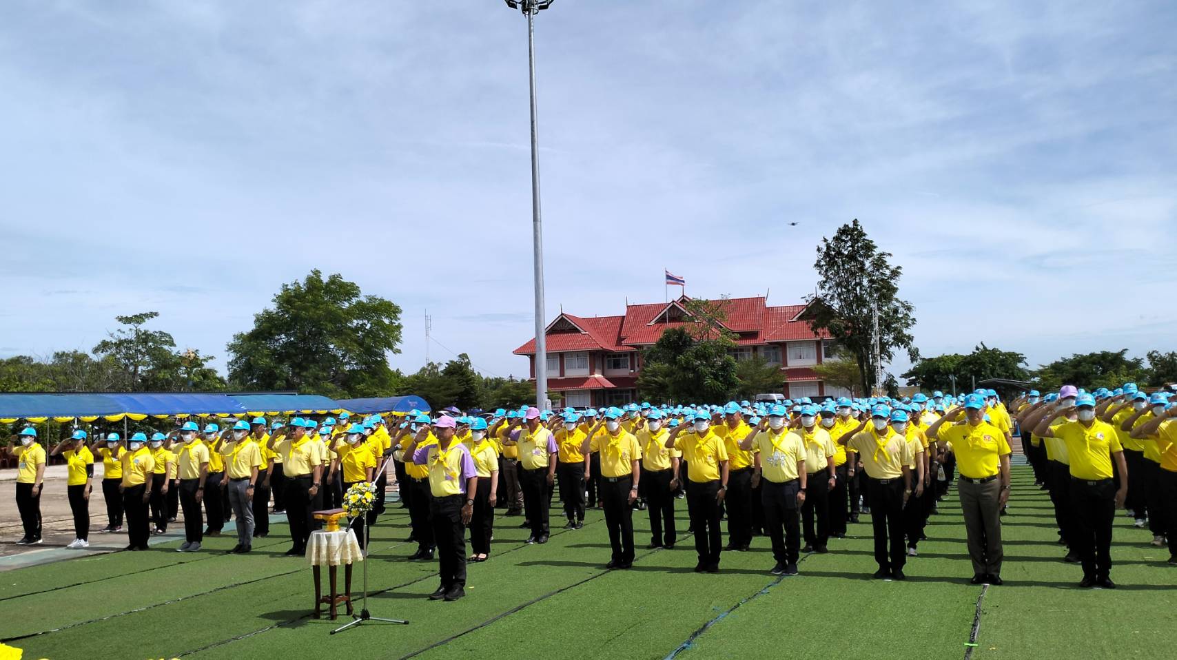 พช.หนองคาย ร่วมกิจกรรมเฉลิมพระเกียรติพระบาทสมเด็จพระเจ้าอยู่หัว เนื่องในโอกาสวันเฉลิมพระชนมพรรษา 28 กรกฎาคม 2566