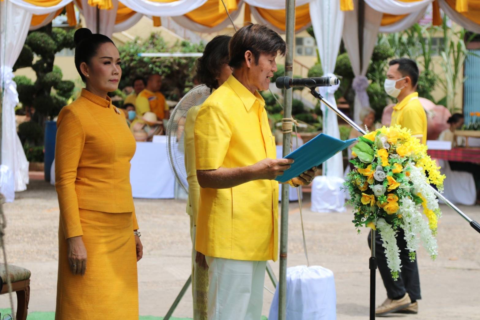 พช.หนองคาย ร่วมพิธีเปิดกิจกรรมส่งเสริมการแสดงศิลปวัฒนธรรม การสาธิตและแสดงผลิตภัณฑ์ทางวัฒนธรรม เพื่อเฉลิมพระเกียรติพระบาทสมเด็จพระเจ้าอยู่หัว เนื่องในโอกาสวันเฉลิมพระชนพรรษา 28 กรกฎาคม 2566