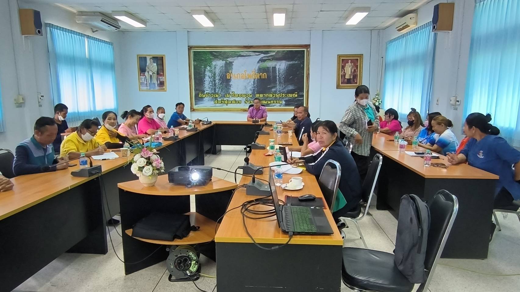 พช.หนองคาย ลงพื้นที่สนับสนุนทีมนักสื่อสารสังคม อ.โพธิ์ตาก เวทีจัดทำแผนและผลิตสื่อบทเรียนผลสำเร็จขจัดความยากจน