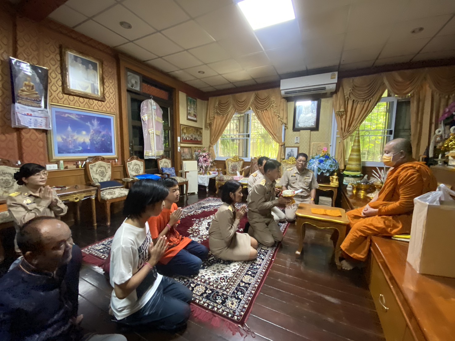 พจ.หนองคาย สักการะสิ่งศักดิ์สิทธิ์ เมืองหนองคาย และรายงานตัวกับรองผู้ว่าฯ เนื่องในโอกาสย้ายมาดำรงตำแหน่งฯ