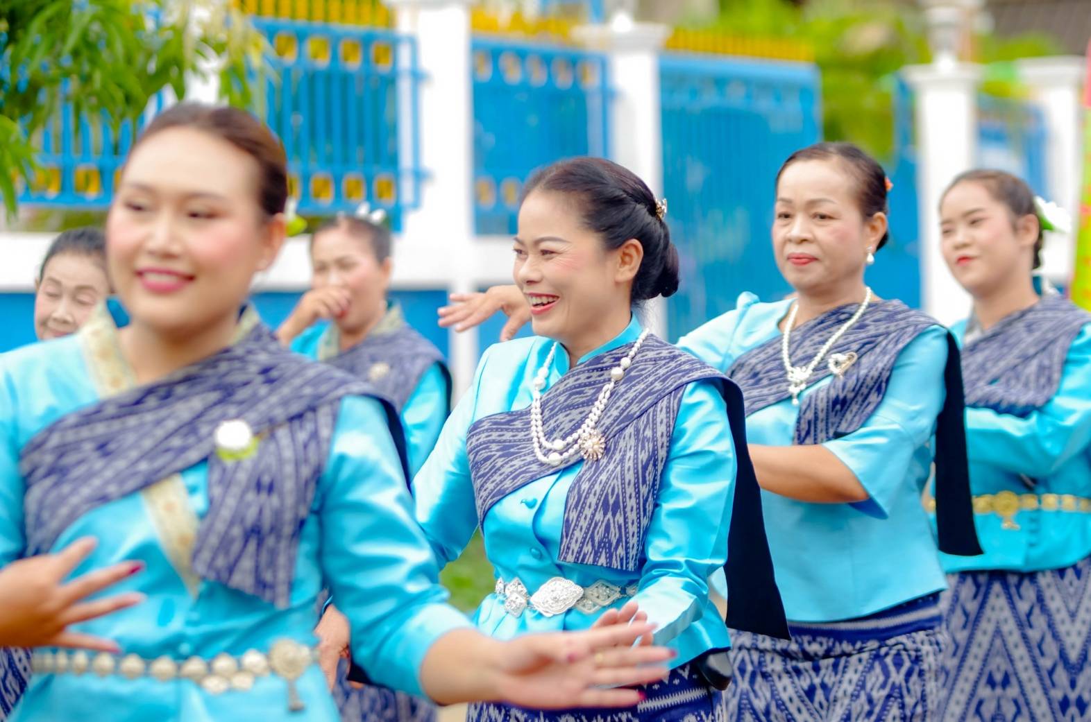 พิธีมอบเงินขวัญถุงพระราชทานกองทุนแม่ของแผ่นดิน บ้านดอนขม อำเภอท่าบ่อ