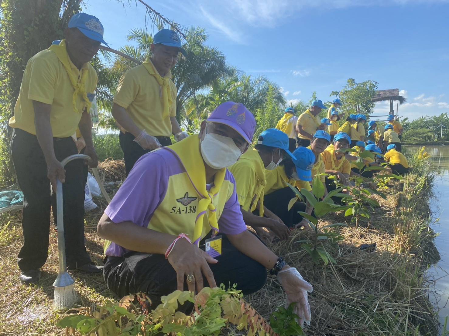 พช.หนองคาย ร่วมกับศูนย์ผู้นำจิตอาสาพัฒนาชุมชน รวมพลังจัดกิจกรรม “จิตอาสาพัฒนาชุมชน เอามื้อสามัคคี ทำความดีถวายในหลวง” เฉลิมพระเกียรติพระบาทสมเด็จพระวชิรเกล้าเจ้าอยู่หัว เนื่องในโอกาสวันเฉลิมพระชนมพรรษา 28 กรกฎาคม 2566 โดยศูนย์ผู้นำจิตอาสาพัฒนาชุมชน