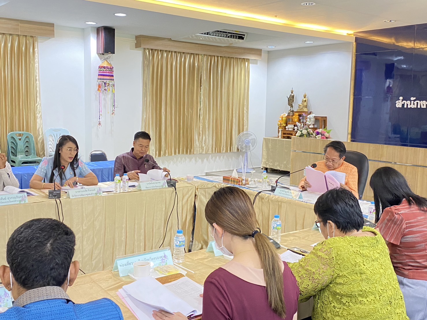 พช.หนองคาย ประชุมคณะกรรมการขับเคลื่อนศูนย์แสดงและจำหน่ายผลิตภัณฑ์ OTOP จังหวัดหนองคาย ครั้งที่ 2/2566