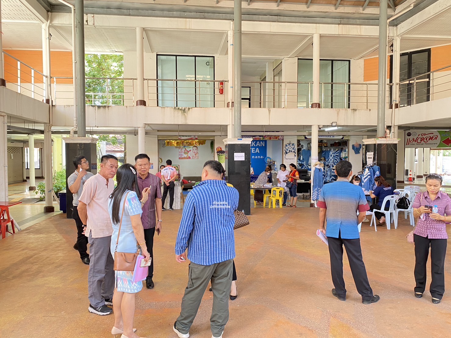 พช.หนองคาย ประชุมคณะกรรมการขับเคลื่อนศูนย์แสดงและจำหน่ายผลิตภัณฑ์ OTOP จังหวัดหนองคาย ครั้งที่ 2/2566