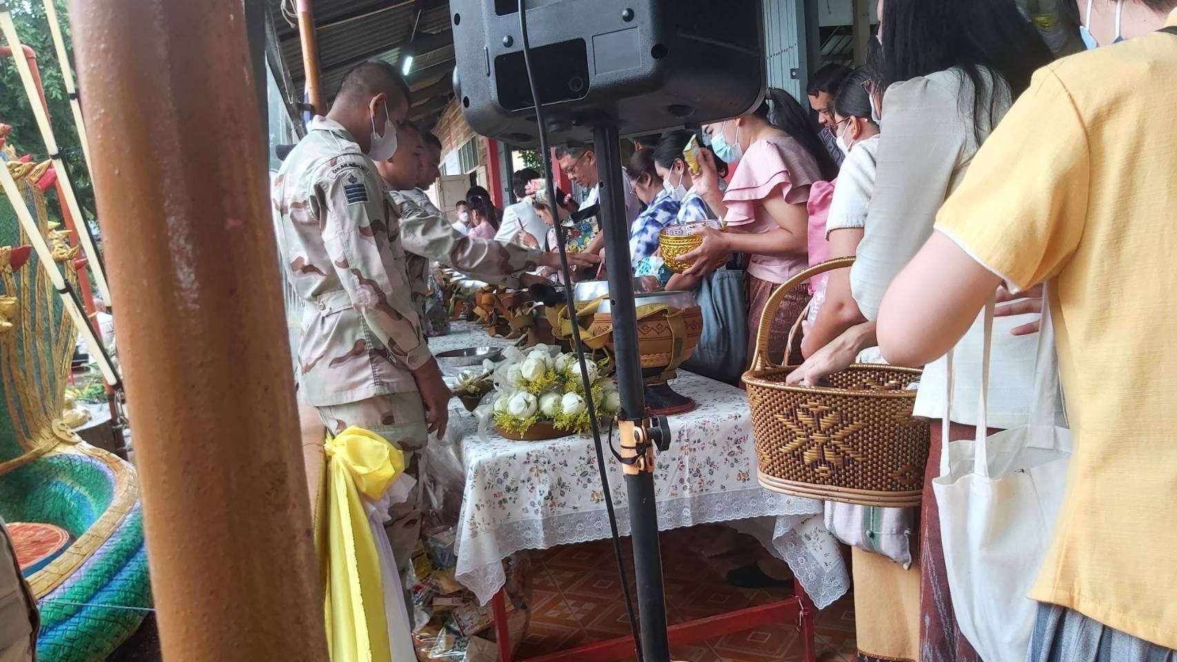 พช.หนองคาย ร่วมกิจกรรม “นุ่งผ้าไทย ใส่บาตรริมโขง” เนื่องในโอกาสฉลองพระชนมายุ 8 รอบ สมเด็จพระอริยวงศาคตญาณ สมเด็จพระสังฆราช สกลมหาสังฆปริณายก
