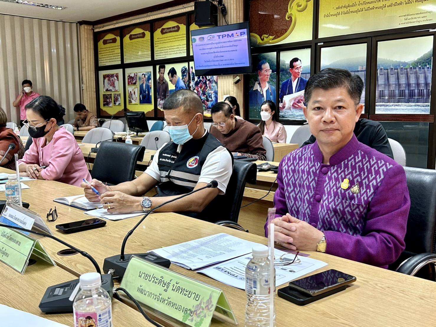 ศจพ.จ.หนองคาย จัดการประชุมขับเคลื่อนการขจัดความยากจนและพัฒนาคนทุกช่วงวัยอย่างยั่งยืนตามหลักปรัชญาของเศรษฐกิจพอเพียงจังหวัดหนองคาย ครั้งที่ 4/2566