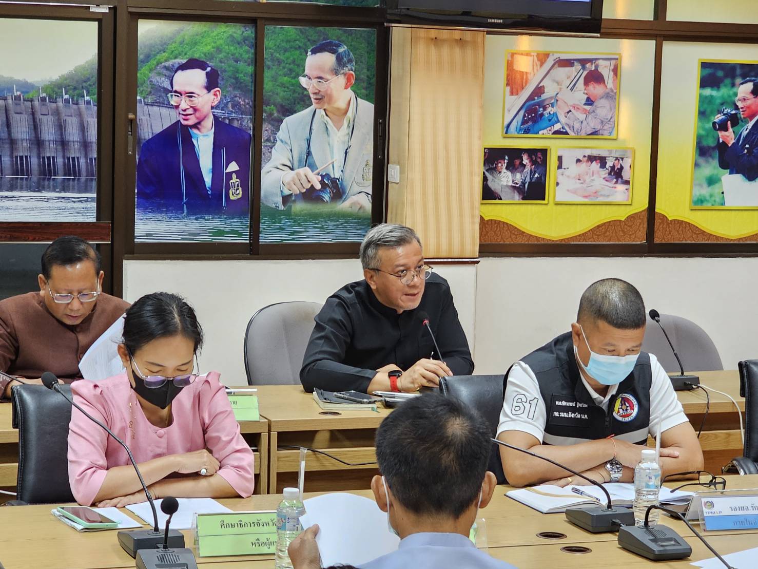 ศจพ.จ.หนองคาย จัดการประชุมขับเคลื่อนการขจัดความยากจนและพัฒนาคนทุกช่วงวัยอย่างยั่งยืนตามหลักปรัชญาของเศรษฐกิจพอเพียงจังหวัดหนองคาย ครั้งที่ 4/2566