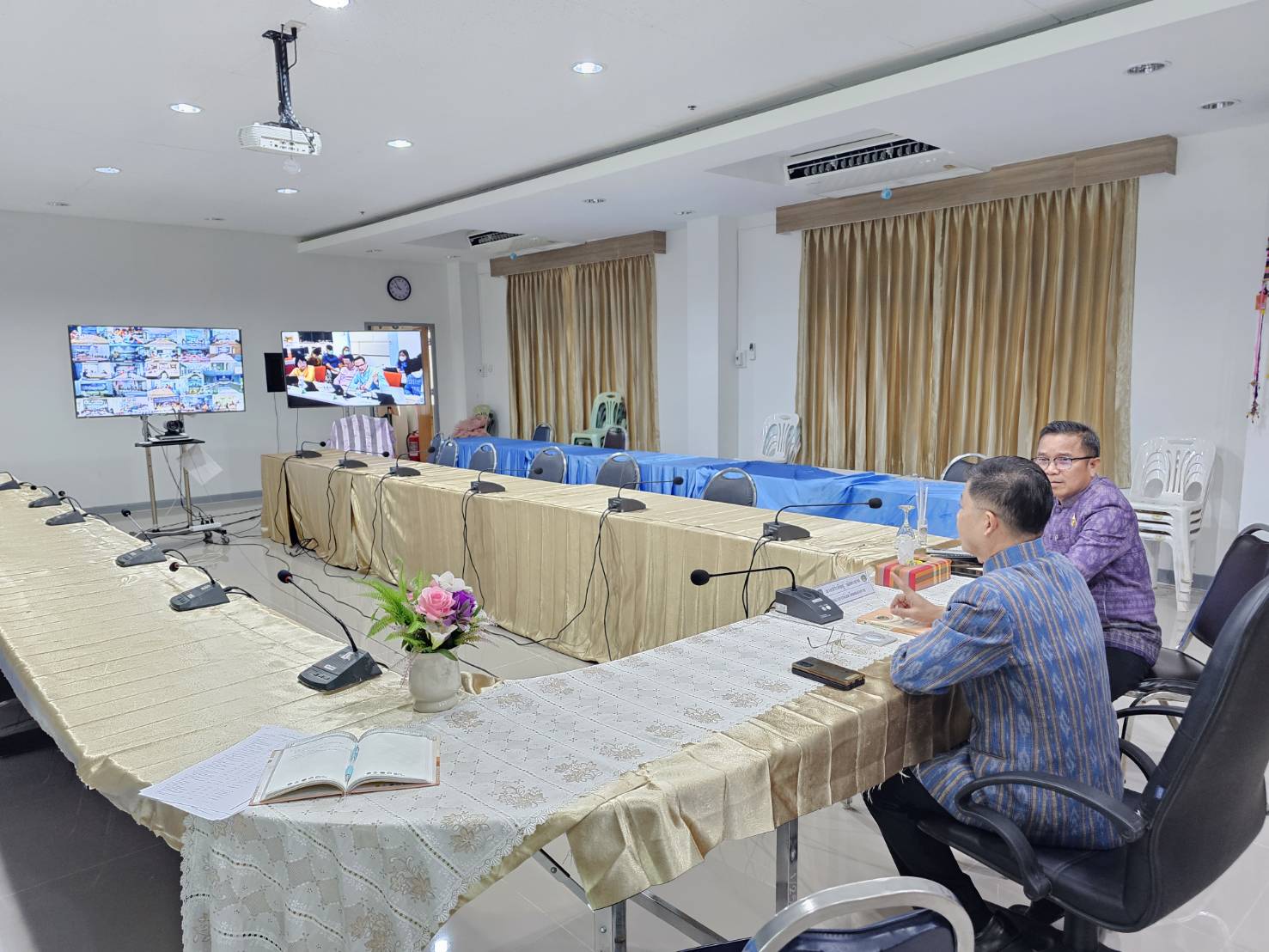 พช.หนองคาย ร่วมประชุมชี้แจงการบริหารการจัดเก็บข้อมูลเพื่อการพัฒนาชุมชน ปี 2566