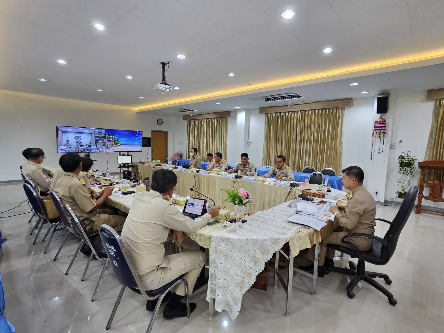 พช.หนองคาย ร่วมประชุมกรมการพัฒนาชุมชน ครั้งที่ 8 /2566