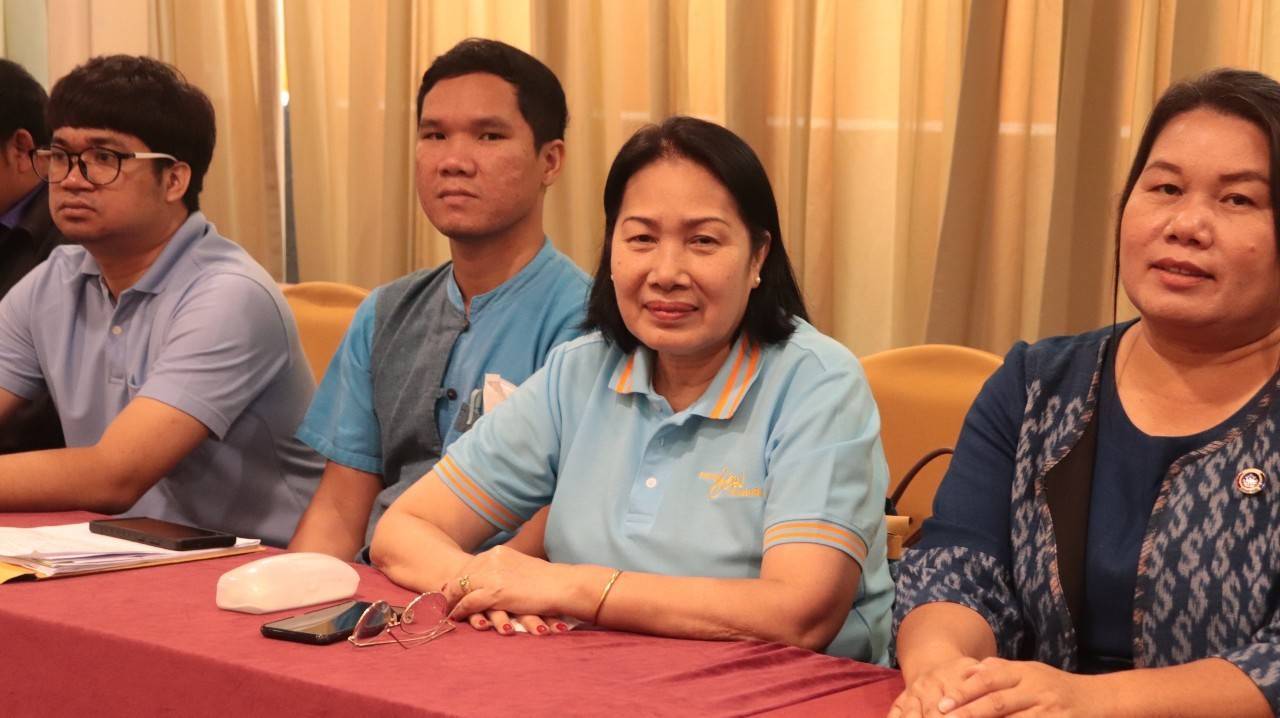 พช.หนองคาย นำคณะหมู่บ้านต้นกล้ากองทุนแม่ของแผ่นดิน ร่วมโครงการประชุมเชิงปฏิบัติการเพื่อเตรียมความพร้อมหมู่บ้านฯ ในการเข้ารับพระราชทานเงินขวัญถุงกองทุนแม่ของแผ่นดิน ปี 2566