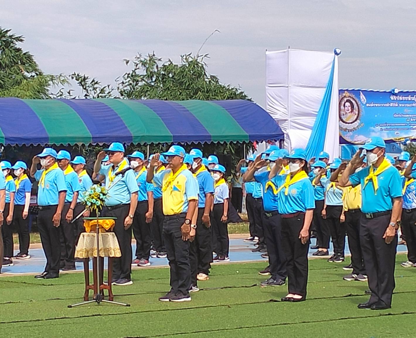 พช.หนองคาย ร่วมกิจกรรมจิตอาสาพัฒนาเฉลิมพระเกียรติสมเด็จพระนางเจ้าสิริกิติ์ พระบรมราชินีนาถ พระบรมราชชนนีพันปีหลวง