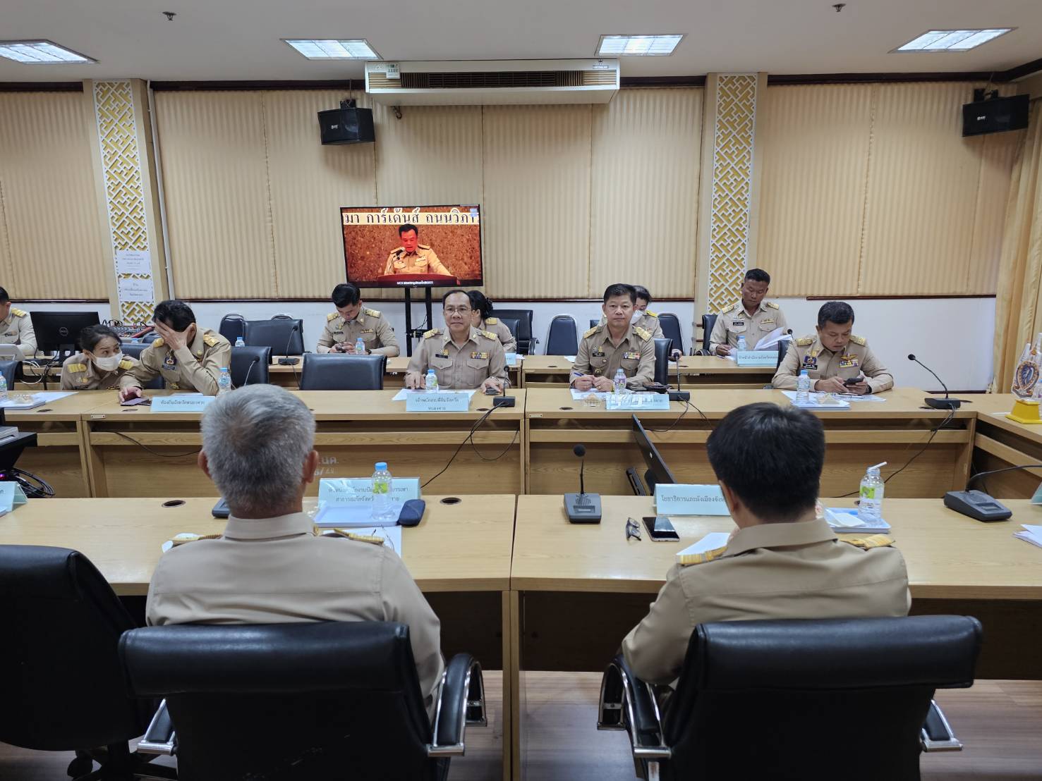 พช.หนองคาย ร่วมการประชุมขับเคลื่อนนโยบายของรัฐบาลและภารกิจสำคัญของกระทรวงมหาดไทย ผ่านระบบโทรทัศน์กรมการปกครอง DOPA CHANNEL