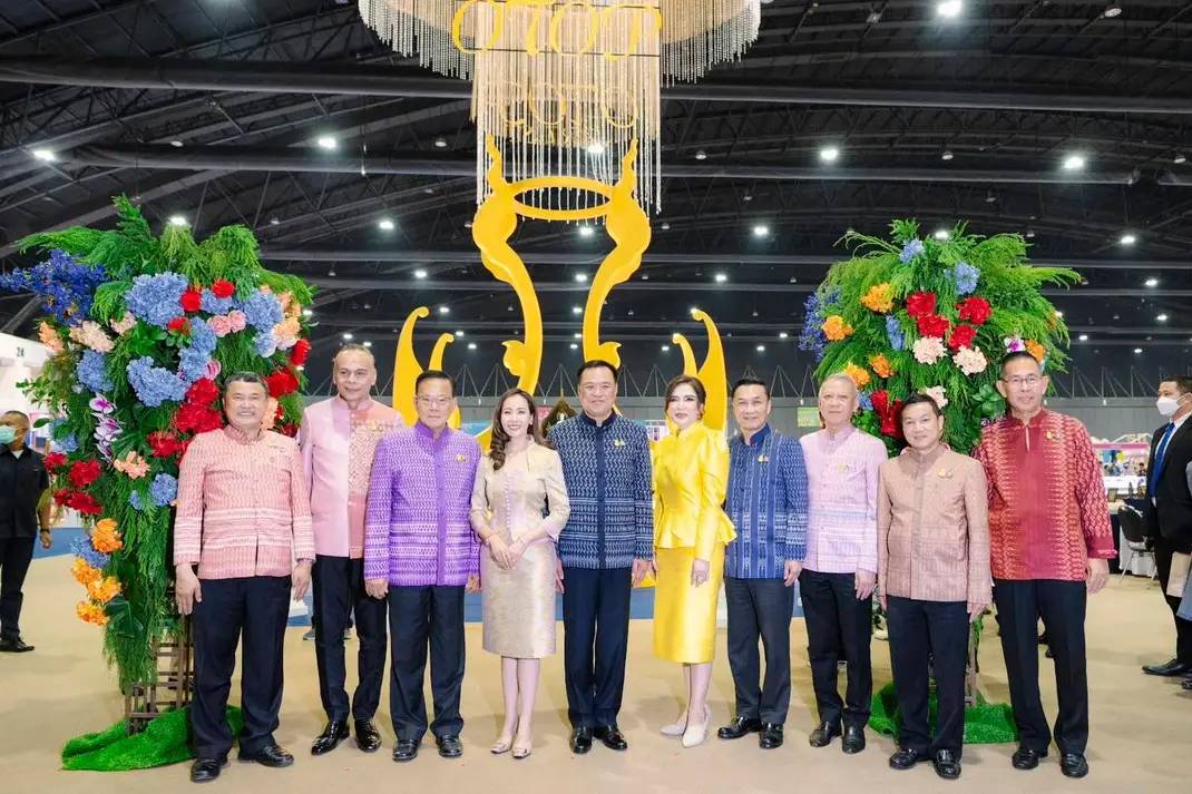 พช.หนองคาย ร่วมพิธีเปิดงาน OTOP Midyear 2023 “ที่สุดแห่งภูมิปัญญา รังสรรค์จากการพัฒนา เพิ่มมูลค่าเศรษฐกิจไทย”