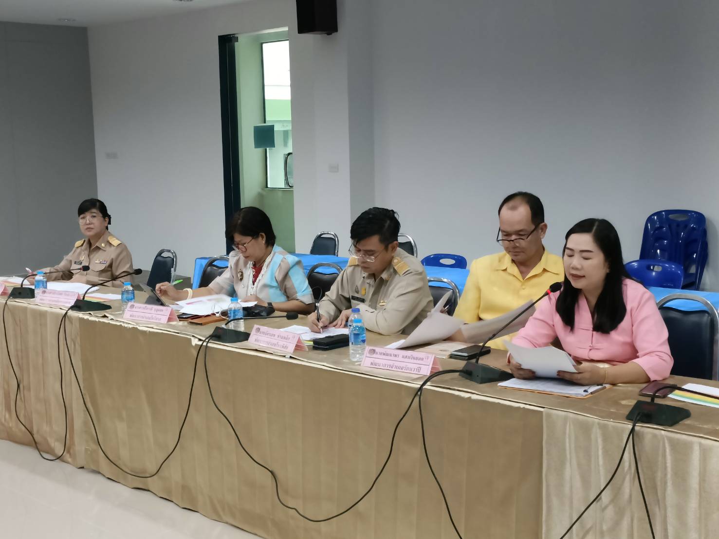 พช.หนองคาย ประชุมการบริหารจัดการหนี้กองทุนพัฒนาบทบาทสตรี 