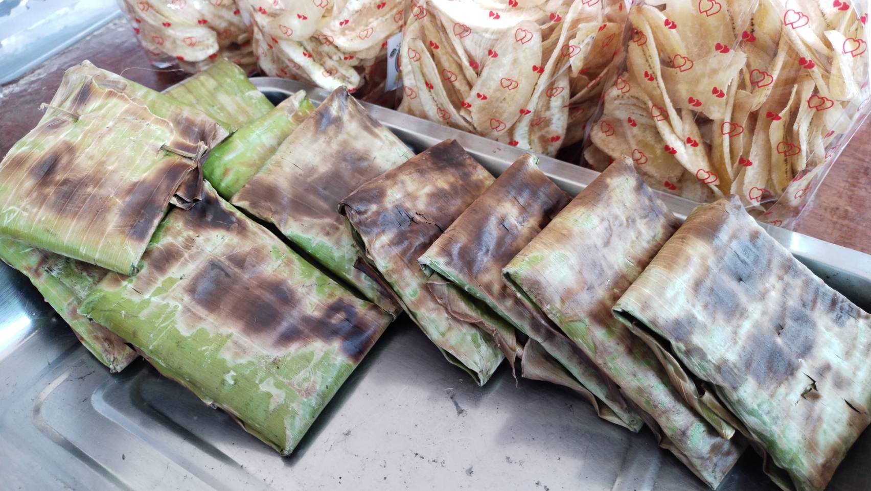 พช.หนองคาย ดำเนินโครงการส่งเสริมช่องทางการตลาดเครือข่ายเกษตรปลอดภัย ณ ศูนย์แสดงและจำหน่ายผลิตภัณฑ์ OTOP จังหวัดหนองคาย