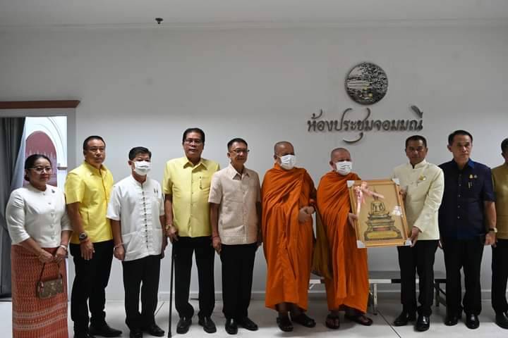 พช.หนองคาย ร่วมพิธีบำเพ็ญกุศลทักษิณานุปทานแด่อดีตเจ้าเมืองหนองคายและเจริญพระพุทธมนต์ในโอกาสเปิดห้องรับรองพลตรีกรมหลวงประจักษ์ศิลปาคม ห้องประชุมจอมมณี และห้องประชุมพระเจ้าใหญ่องค์ตื้อ