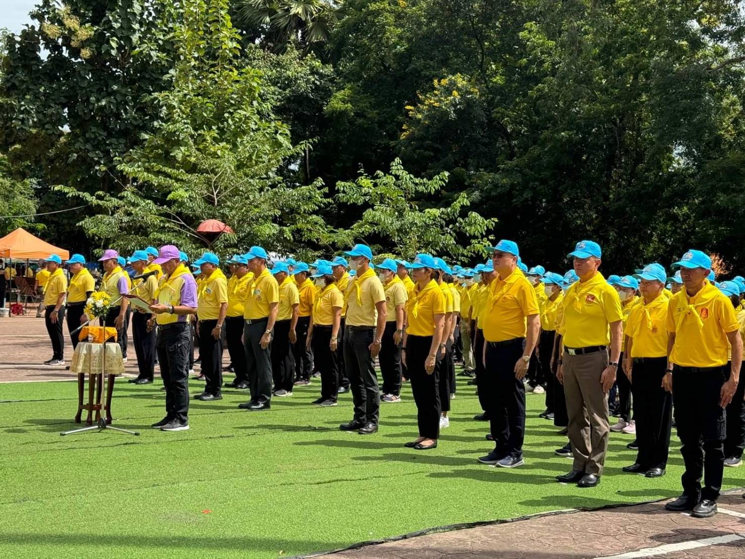 พช.หนองคาย ร่วมพิธีวางพวงมาลาถวายราชสักการะ และร่วมกิจกรรมจิตอาสา เพื่อน้อมรำลึกในพระมหากรุณาธิคุณพระบาทสมเด็จพระบรมชนกาธิเบศร มหาภูมิพลอดุลยเดชมหาราช บรมนาถบพิตร เนื่องในวันนวมินทรมหาราช 13 ตุลาคม 2566