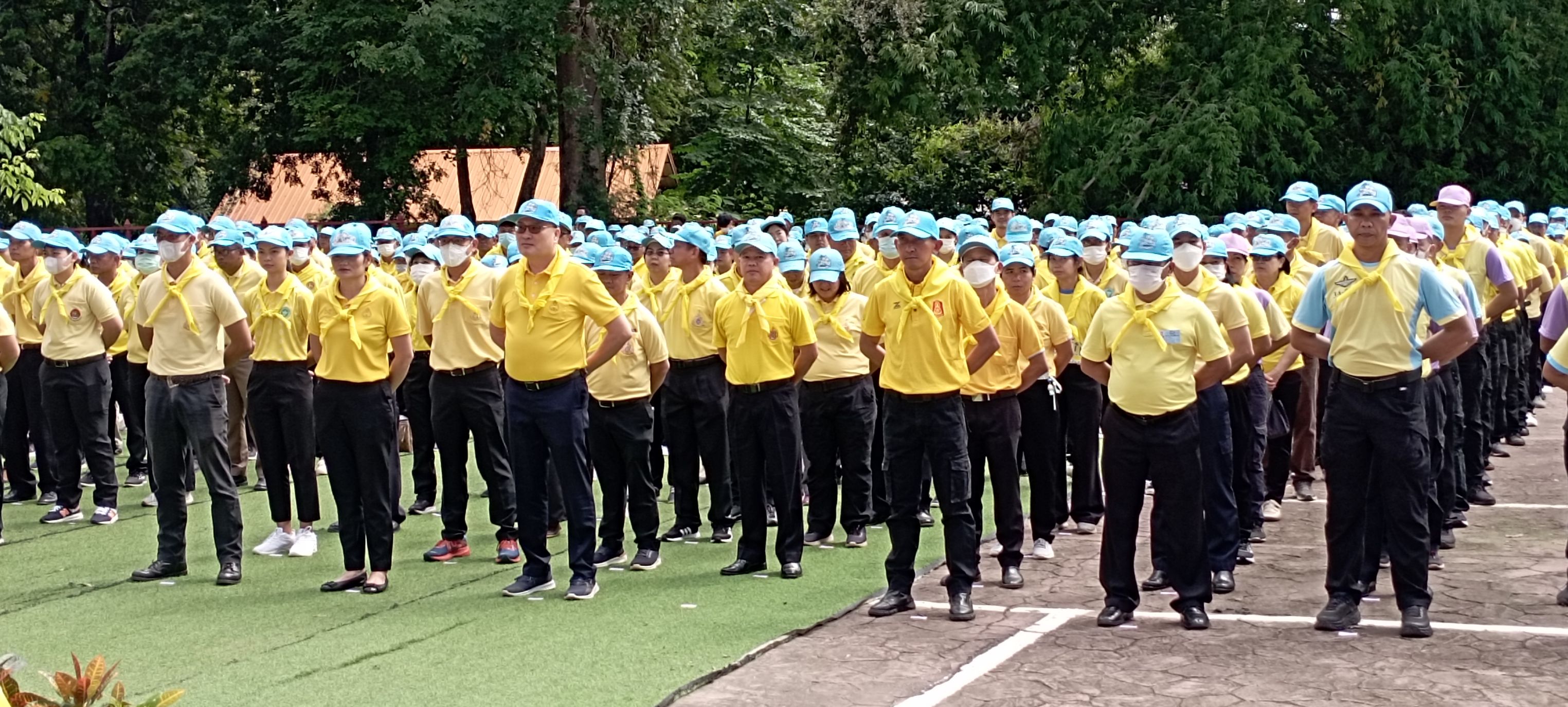 พช.หนองคาย ร่วมพิธีวางพวงมาลาถวายราชสักการะ และร่วมกิจกรรมจิตอาสา เพื่อน้อมรำลึกในพระมหากรุณาธิคุณพระบาทสมเด็จพระบรมชนกาธิเบศร มหาภูมิพลอดุลยเดชมหาราช บรมนาถบพิตร เนื่องในวันนวมินทรมหาราช 13 ตุลาคม 2566