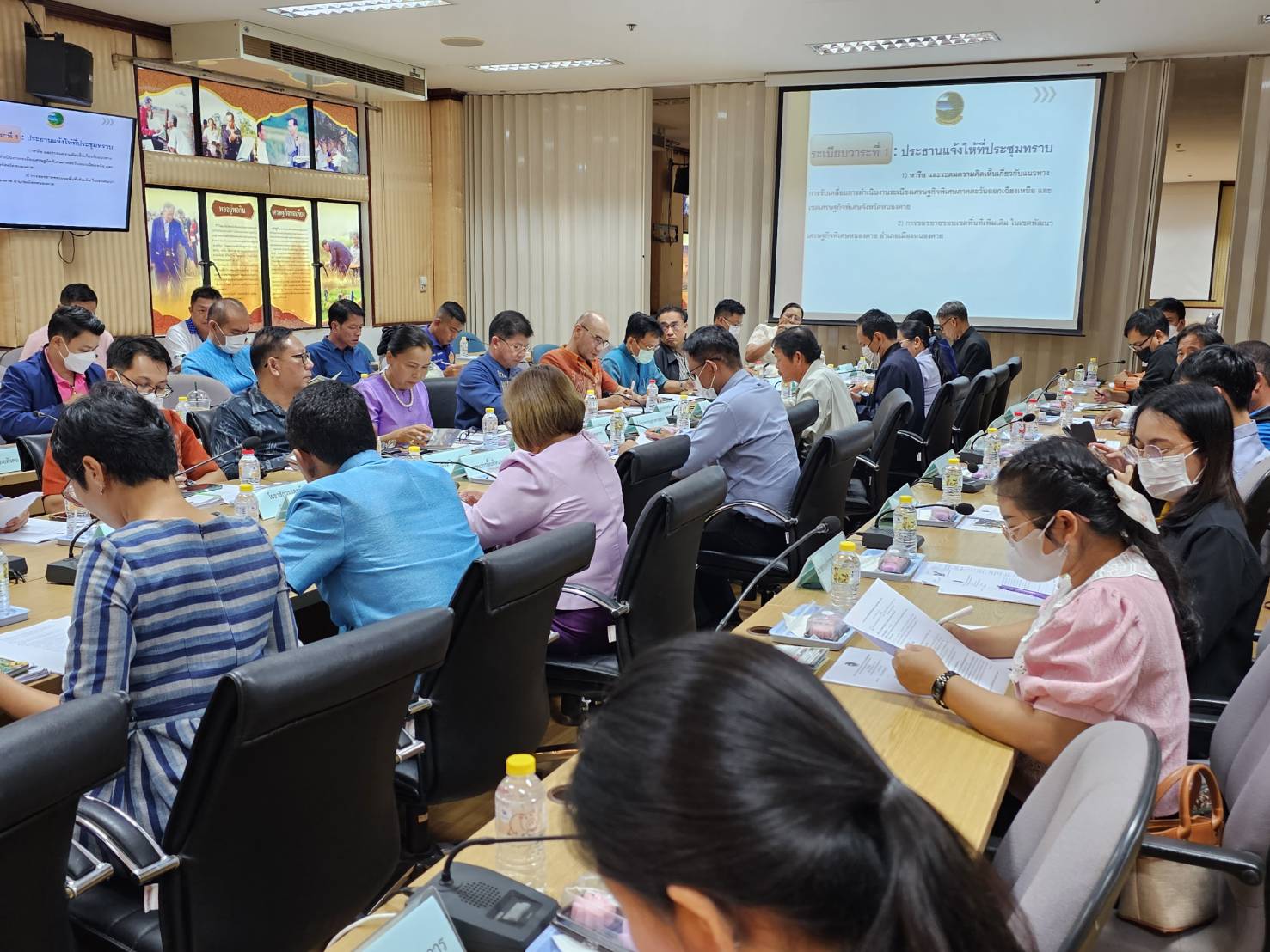 พช.หนองคาย ร่วมประชุมคณะกรรมการบริหารจัดการขับเคลื่อนระเบียงเศรษฐกิจพิเศษภาคตะวันออกเฉียงเหนือและเขตเศรษฐกิจพิเศษ จังหวัดหนองคาย ครั้งที่ 2/2566