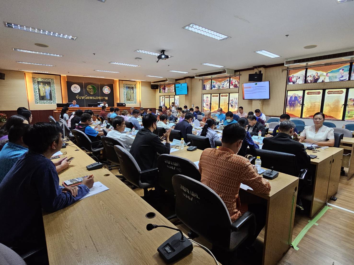 พช.หนองคาย ร่วมประชุมคณะกรรมการบริหารจัดการขับเคลื่อนระเบียงเศรษฐกิจพิเศษภาคตะวันออกเฉียงเหนือและเขตเศรษฐกิจพิเศษ จังหวัดหนองคาย ครั้งที่ 2/2566