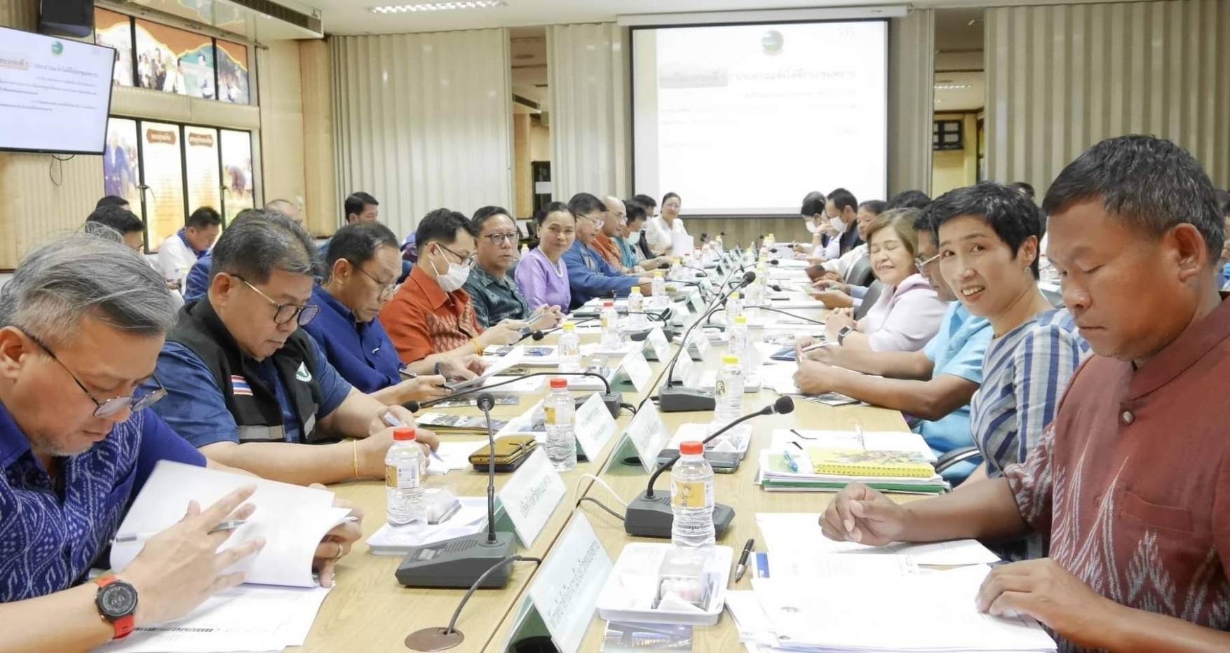 พช.หนองคาย ร่วมประชุมคณะกรรมการบริหารจัดการขับเคลื่อนระเบียงเศรษฐกิจพิเศษภาคตะวันออกเฉียงเหนือและเขตเศรษฐกิจพิเศษ จังหวัดหนองคาย ครั้งที่ 2/2566