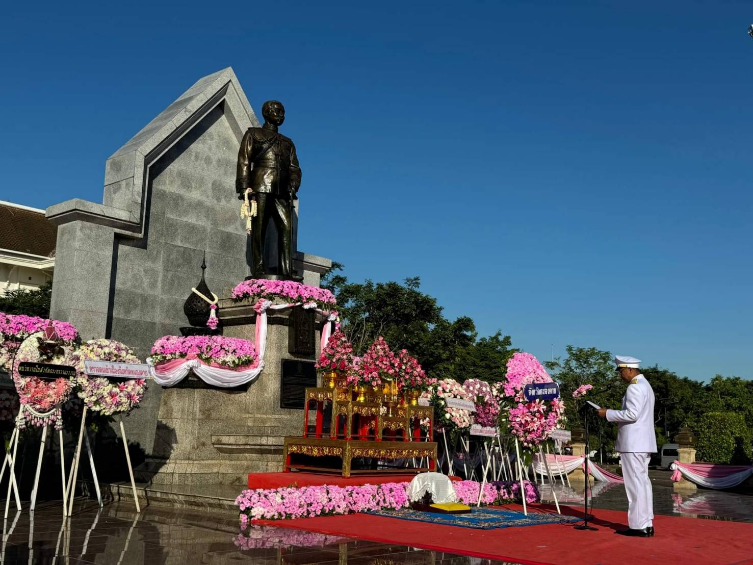 พช.หนองคาย ร่วมพิธีถวายราชสักการะเนื่องใน “วันคล้ายวันสวรรคต พระบาทสมเด็จพระจุลจอมเกล้าเจ้าอยู่หัว” วันปิยมหาราช ประจำปีพุทธศักราช 2566