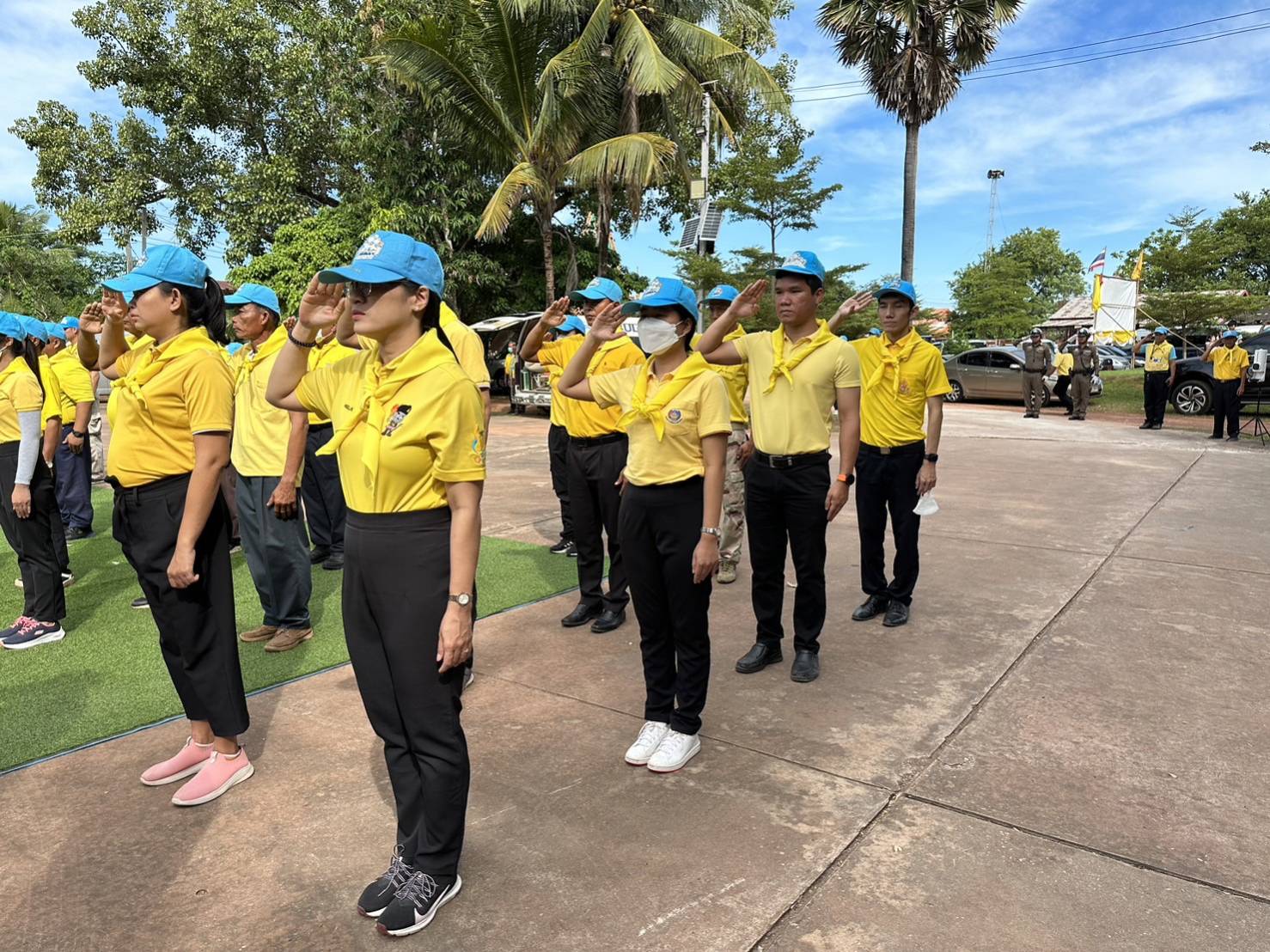 พช.หนองคาย ร่วมกิจกรรมจิตอาสาพัฒนาเนื่องในโอกาสวันคล้ายวันสิ้นพระชนม์ สมเด็จพระสังฆราชเจ้า กรมหลวงวชิรญาณสังวร สมเด็จพระสังฆราช ในรัชกาลที่ 9 และกิจกรรมวันรักต้นไม้ประจำปีของชาติ (21 ตุลาคม 2566)