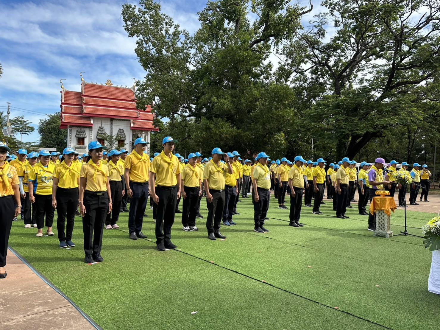 พช.หนองคาย ร่วมกิจกรรมจิตอาสาพัฒนาเนื่องในโอกาสวันคล้ายวันสิ้นพระชนม์ สมเด็จพระสังฆราชเจ้า กรมหลวงวชิรญาณสังวร สมเด็จพระสังฆราช ในรัชกาลที่ 9 และกิจกรรมวันรักต้นไม้ประจำปีของชาติ (21 ตุลาคม 2566)