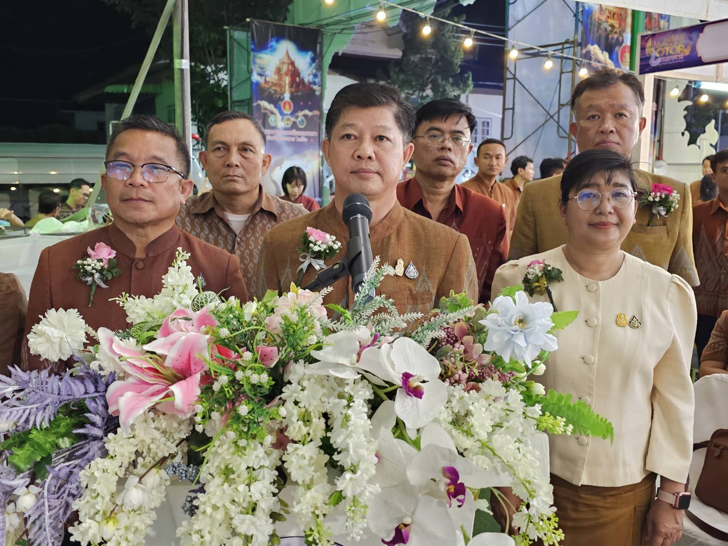 ผู้ว่าฯ หนองคาย เปิดงาน OTOP บั้งไฟพญานาคโลก “มนต์เสน่ห์บั้งไฟพญานาค OTOP หนองคาย” อย่างยิ่งใหญ่อลังการเชิญชวนนักท่องเที่ยวทั้งไทยและเทศ ชม ชิม ช้อป สินค้า OTOP ดี มีคุณภาพ ในราคาย่อมเยา