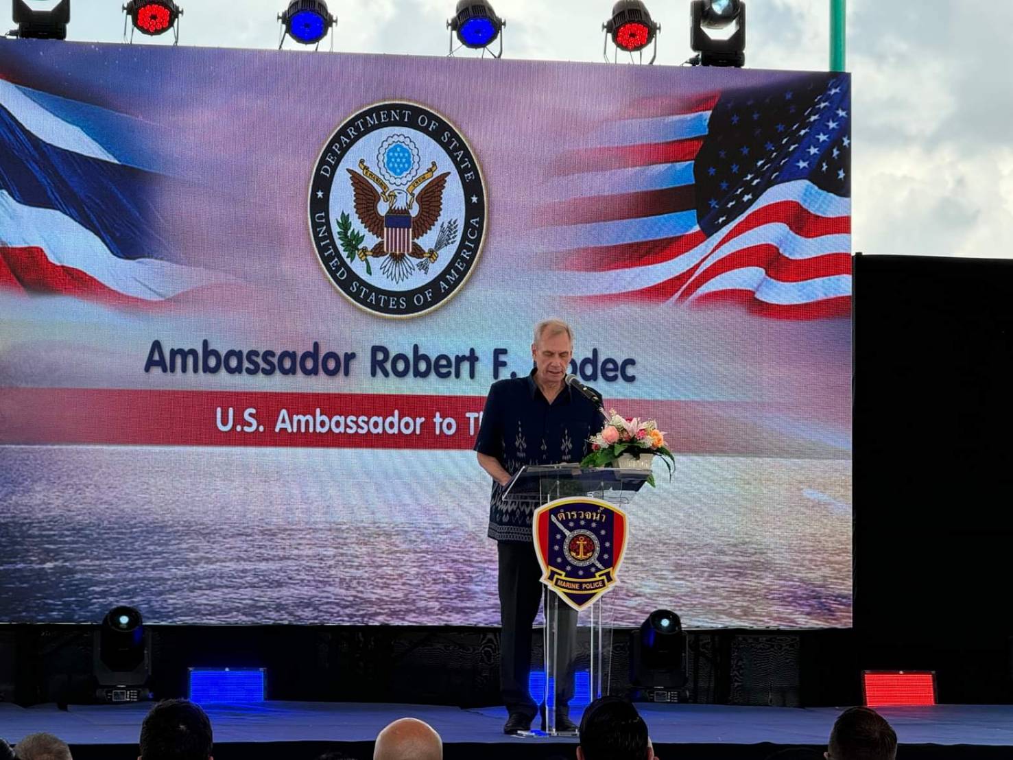 พช.หนองคาย ร่วมพิธีมอบเรือตรวจการณ์แก่กองบังคับการตำรวจน้ำหนองคาย