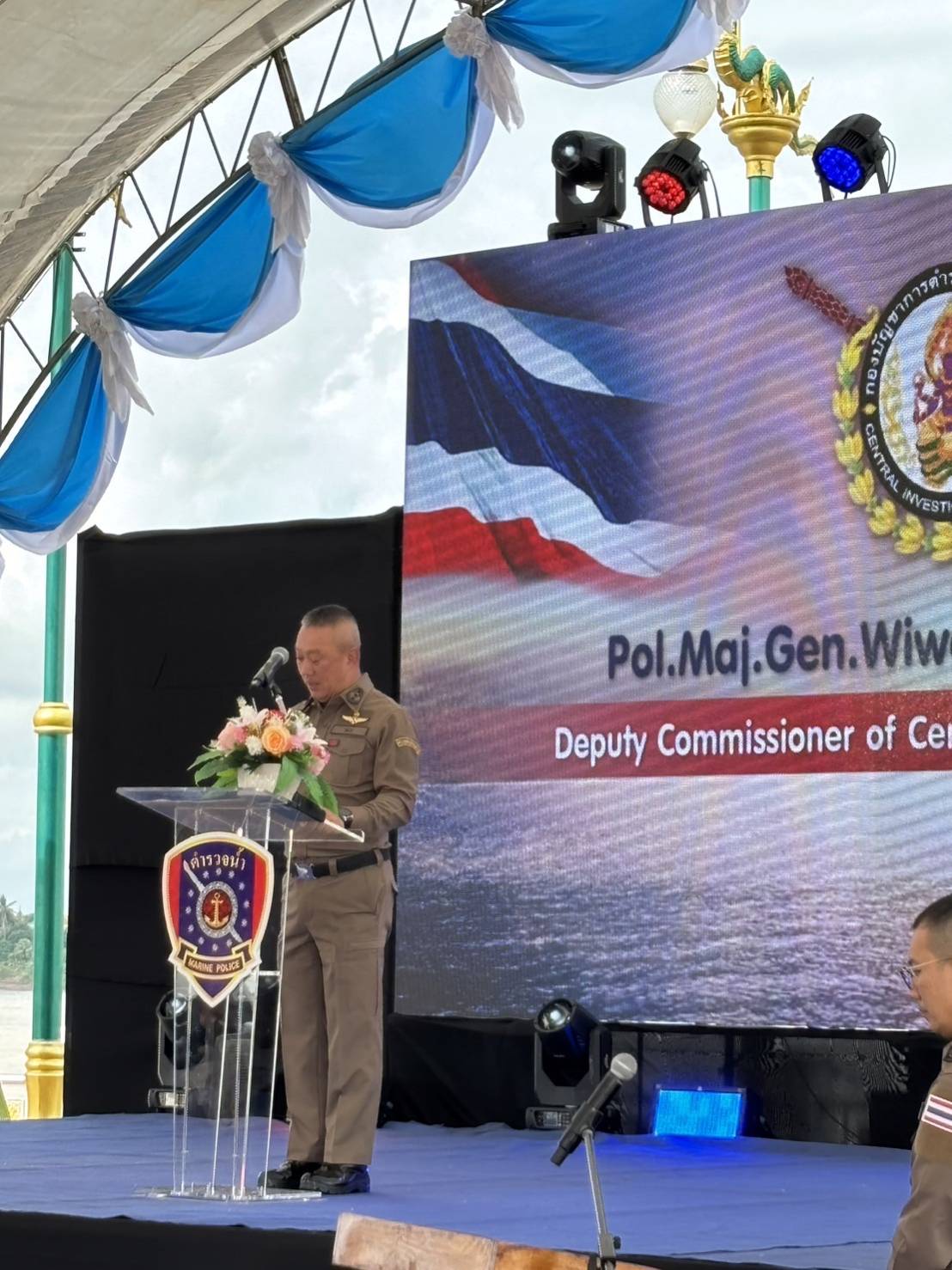 พช.หนองคาย ร่วมพิธีมอบเรือตรวจการณ์แก่กองบังคับการตำรวจน้ำหนองคาย